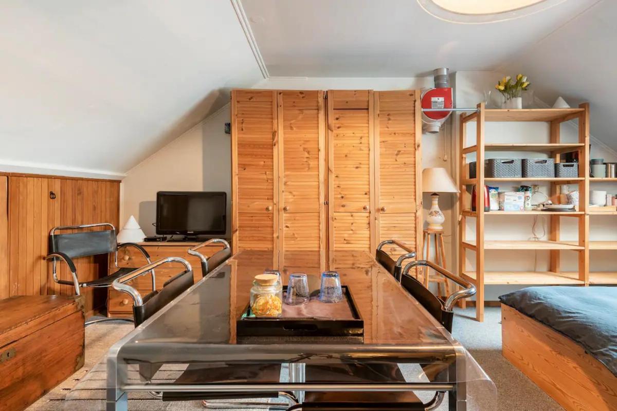 Cozy Room In Residential Alkmaar - Free Parking Eksteriør bilde